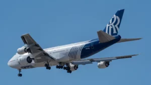 Rolls-Royce podría vender negocio de aviones eléctricos