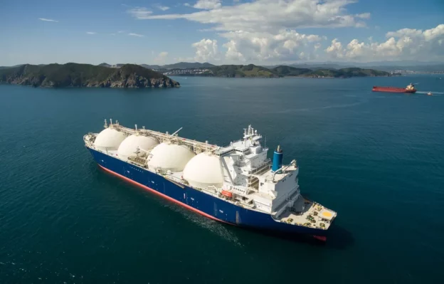 Empresa japonesa adquiere un buque de GNL