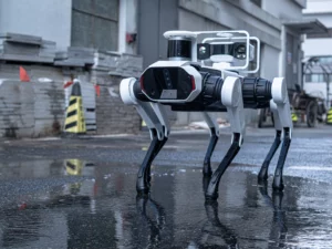 Lenovo presentó un perro robot de seis patas