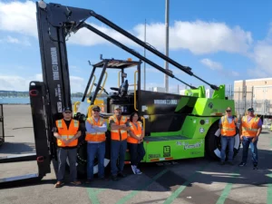 Puerto de San Diego introduce nuevos equipos de manipulación de carga