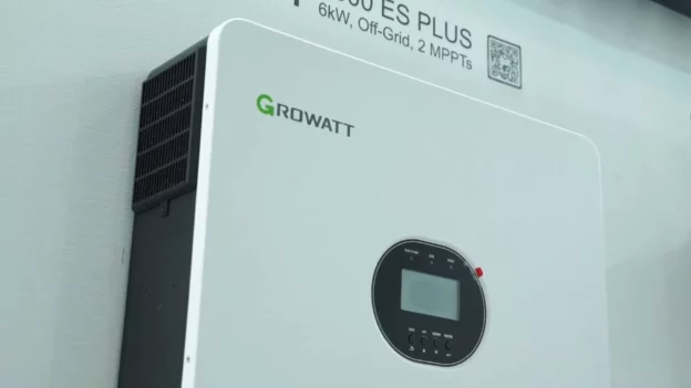 Una línea eficiente de inversores de almacenamiento solar