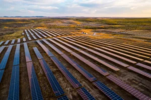 financiación para 123 megavatios en tres plantas fotovoltaicas