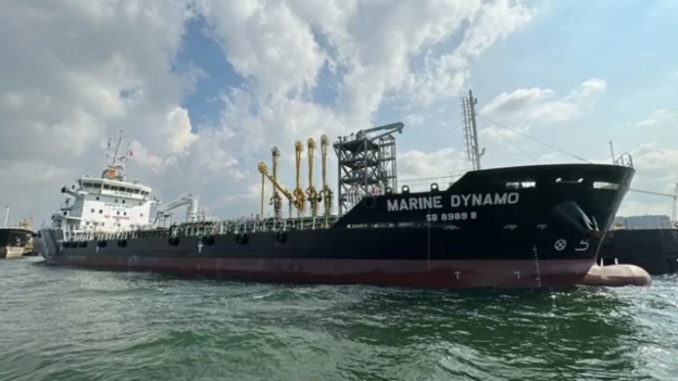 El primer petrolero eléctrico híbrido