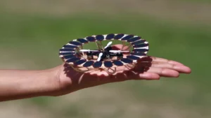 Dron solar