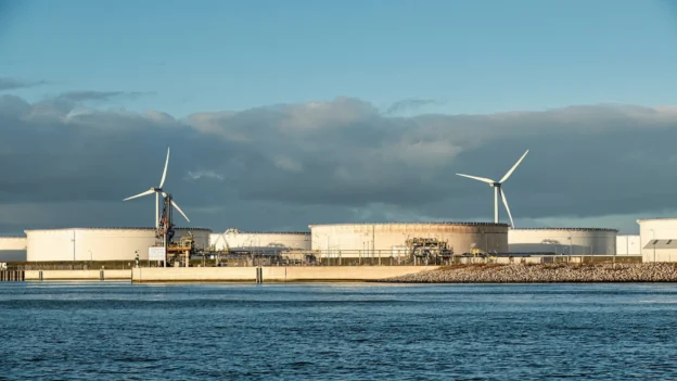 Engineering Costs in the Implementation of Clean Technologies in Refineries