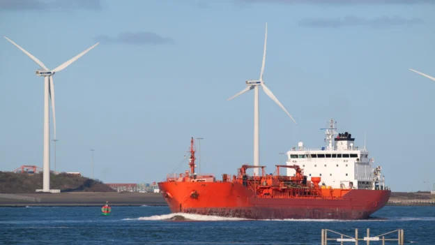 Integration of renewable energies in shipping