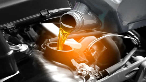 Tipos de aceite para motor ¿Cuál elegir?: Comparativa entre aceite semisintético, sintético y mineral