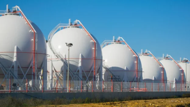 Un acuerdo para el gas natural licuado