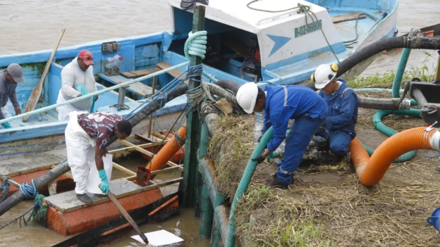 El derrame de crudo y el control de la situación ambiental por EP Petroecuador