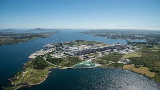 La mejora de la infraestructura eléctrica de Europa por Hydro con aluminio en bajo carbono