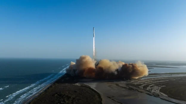 La nave espacial Starship de SpaceX explotó en el aire