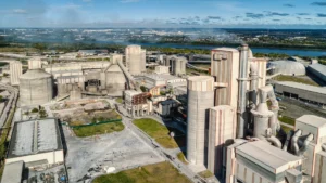 Industria pesada en el siglo XXI: Sectores, desarrollo económico y oportunidades sostenibles.