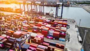 DP World y Maersk amplían servicios en el Puerto de Santos, Brasil