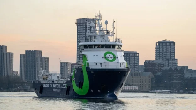 El buque impulsado con amoníaco verde de Fortescue y CMB.TECH