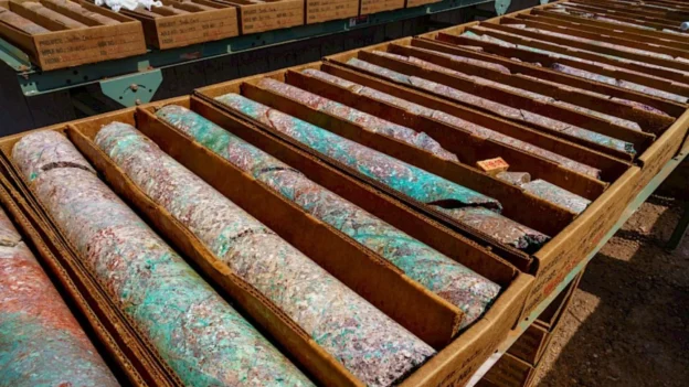 El financiamiento para el proyecto de cobre Santa Cruz