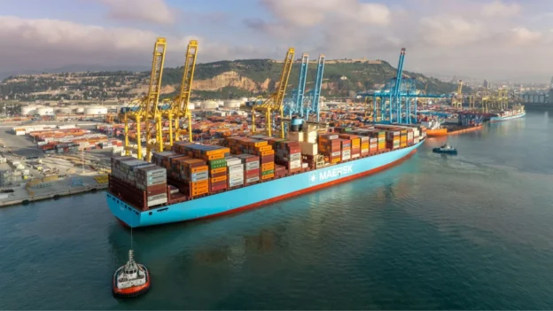 Evelyn Maersk bate récord de escala en APM Terminals