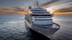 NYK Cruises recibe el Asuka III
