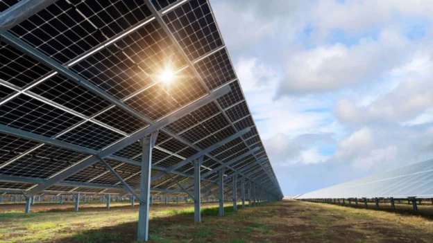 nuevo seguidor solar de diseño simplificado