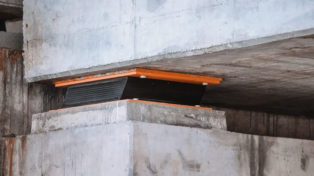 Seismic isolation: from linear isolation to integrated damping.
