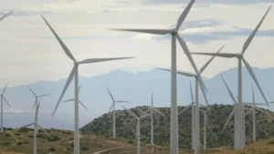 La empresa Clearway y el proyecto eólico Tuolumne de 137 MW