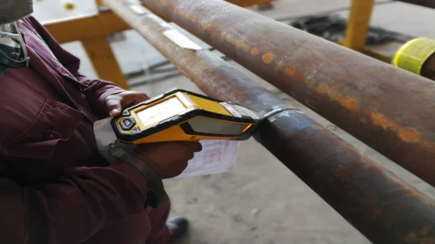 Proceso de identificación positiva de materiales