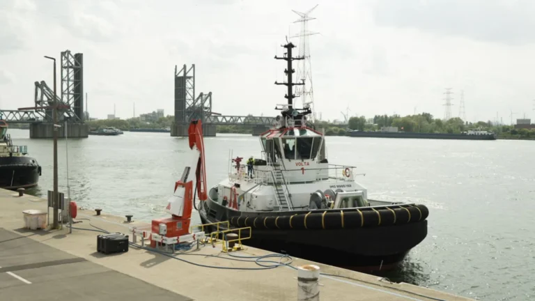 El Puerto de Amberes-Brujas pone en marcha el Volta 1, su primer remolcador 100% eléctrico