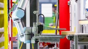 Robot con sentido del tacto transforma la logística de Amazon