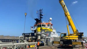 Energía solar flotante se conecta por primera vez a un parque eólico en el Mar del Norte